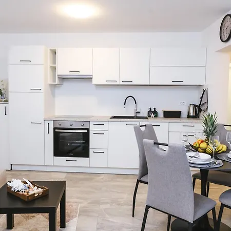 Apartment Aurora